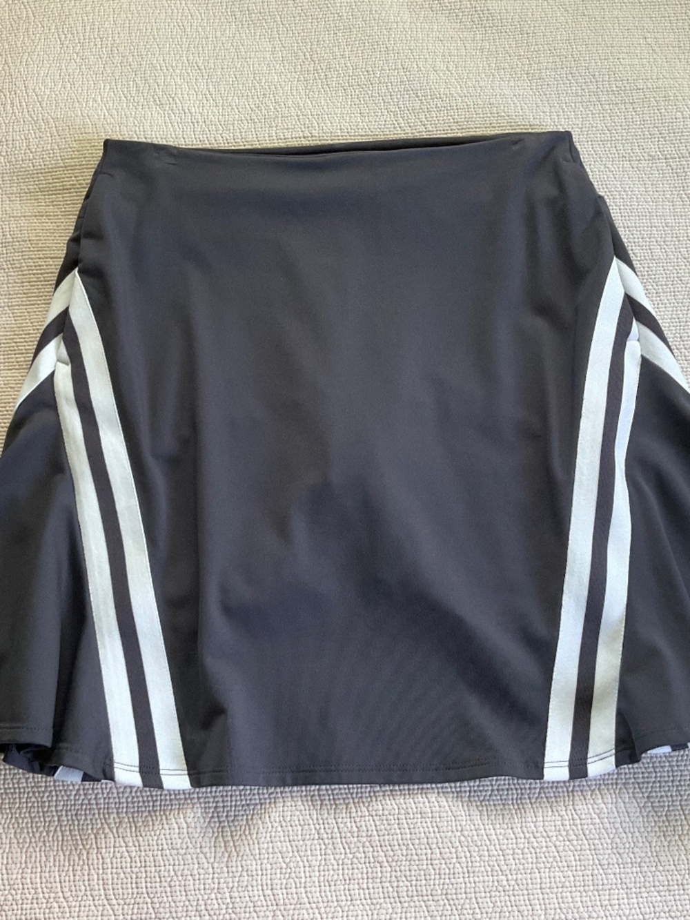 Nike dri-fit athleisure skirt, 18” length, in size XS. NWOT